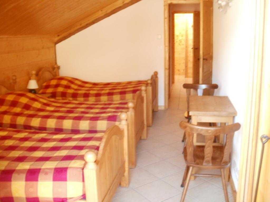 Chambre D'Hote La Petite Bergerie Abondance Zimmer foto